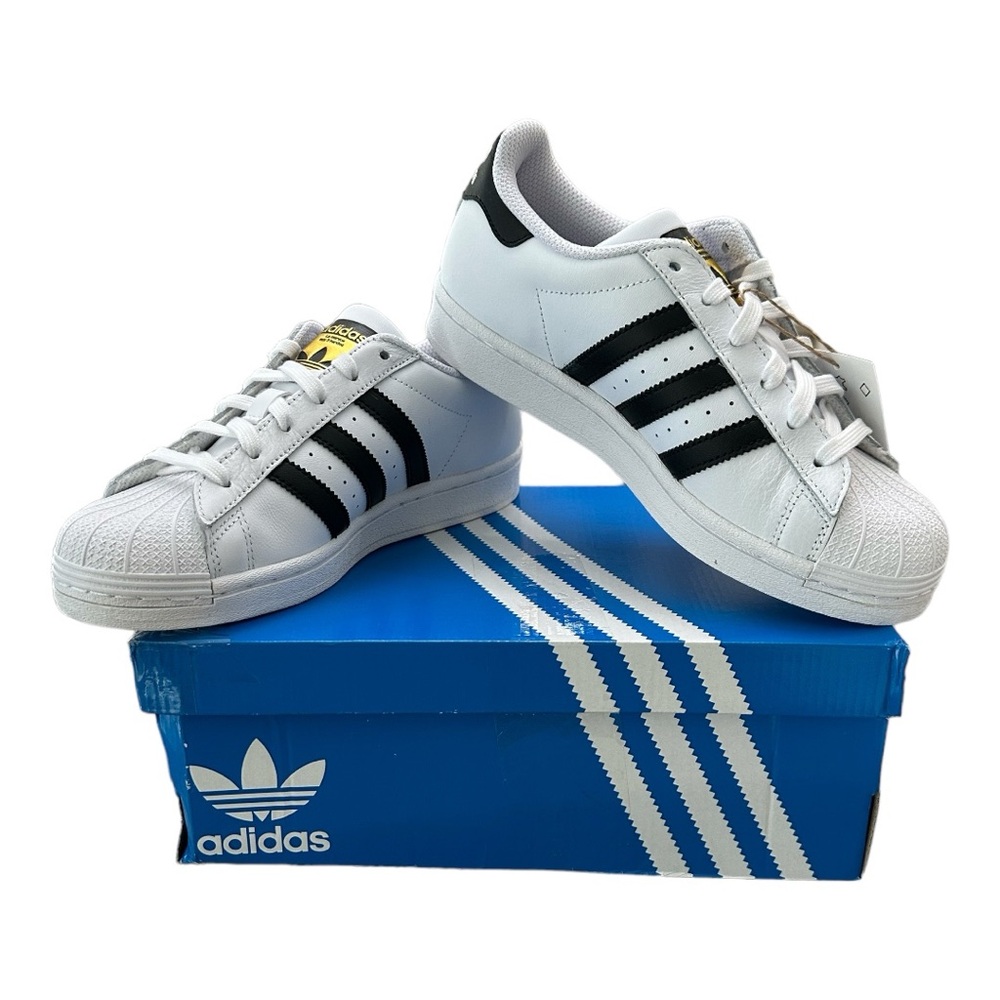 Adidas Originals  Superstar J.  Size 4.5 Youth. Fits a women’s 6.5